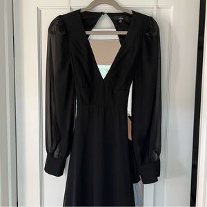 Lulu’s open back maxi dress